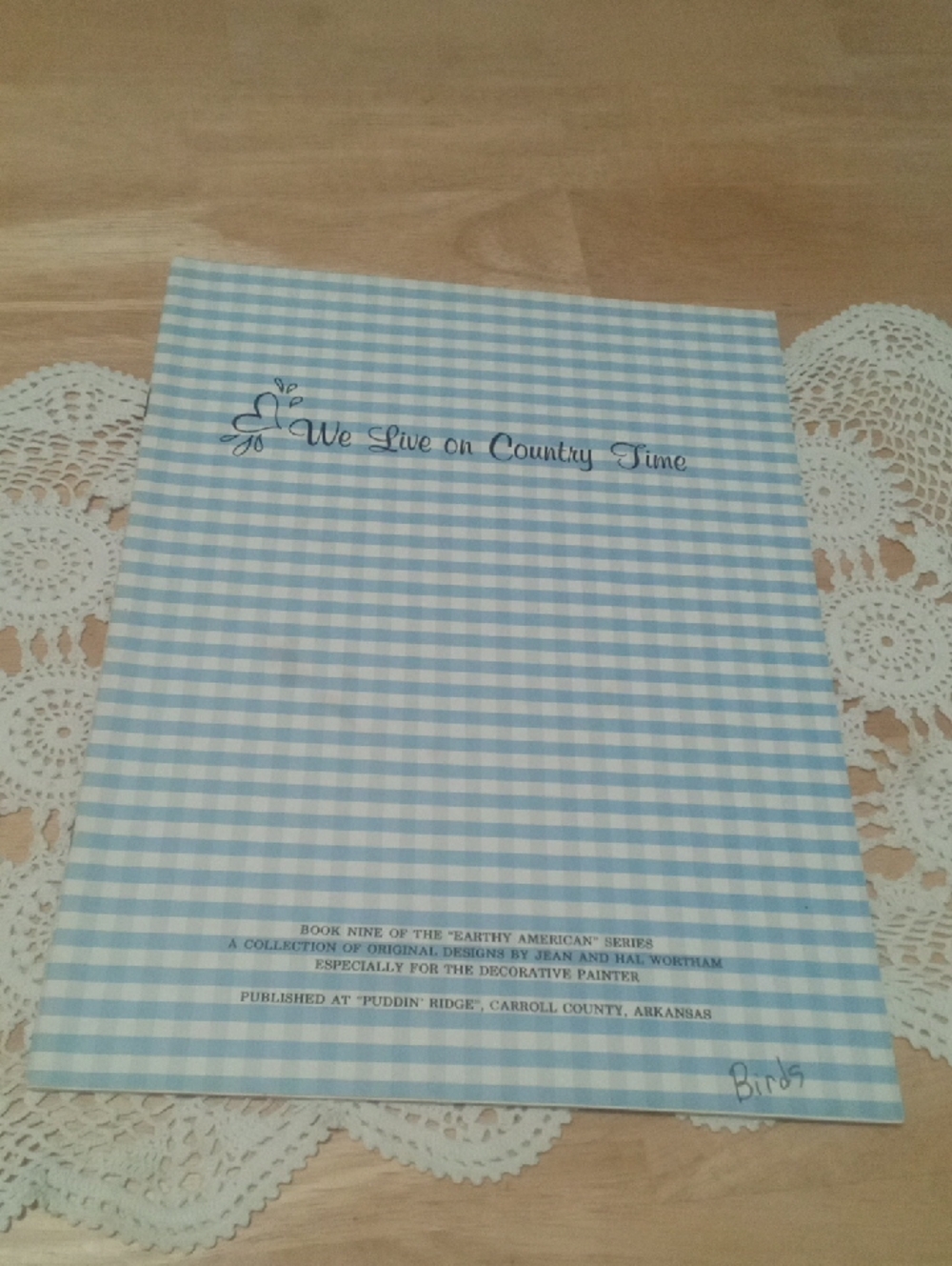 Vintage We Live on Country Time Decorative Painting Booklet, Earthy American